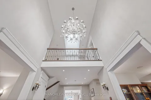 1259 Cleaver Drive, Oakville, ON L6J 1W2