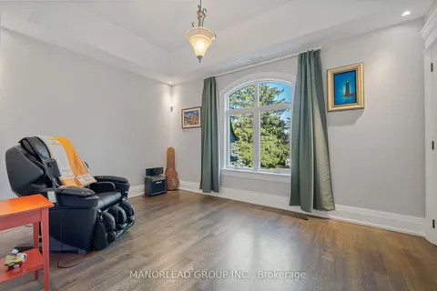 1259 Cleaver Drive, Oakville, ON L6J 1W2