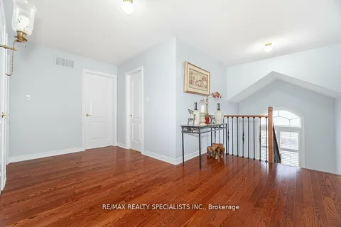 5 Saddler Avenue, Brampton, ON L6P 2B7