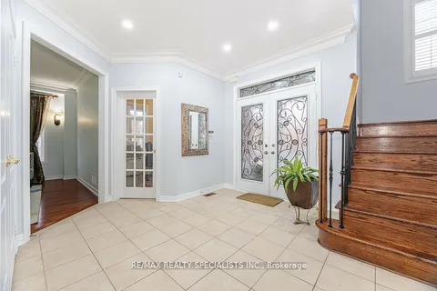 5 Saddler Avenue, Brampton, ON L6P 2B7