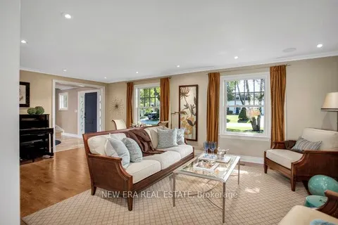 161 Dornie Road, Oakville, ON L6J 4N7