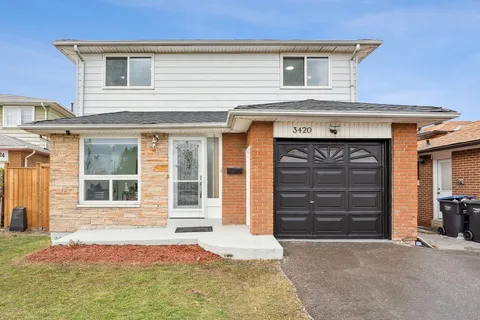 3420 Monica Drive, Mississauga, ON L4T 3E7