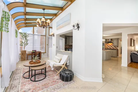 4469 Idlewilde Crescent, Mississauga, ON L5M 4E8