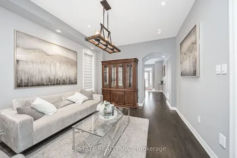 22 Allegro Drive, Brampton, ON L6Y 5Y7