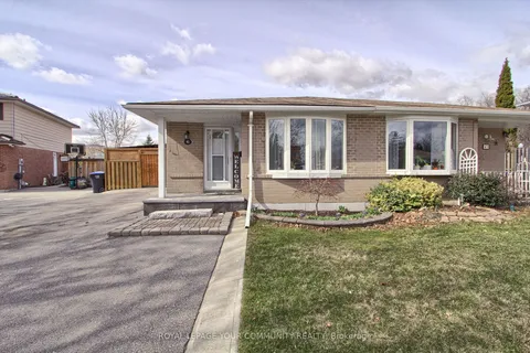 41 Mandarin Crescent, Brampton, ON L6S 2S2