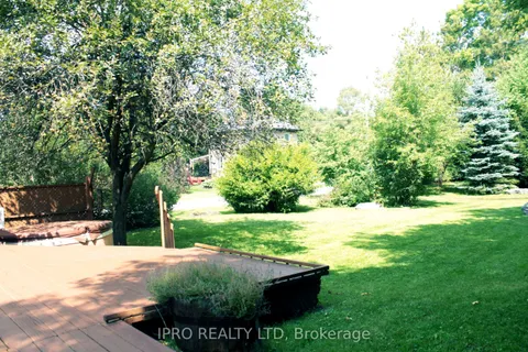 11 Maple Lane, Caledon, ON L7E 0L3