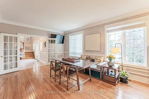 1067 Forestvale Drive, Burlington, ON L7P 4W4