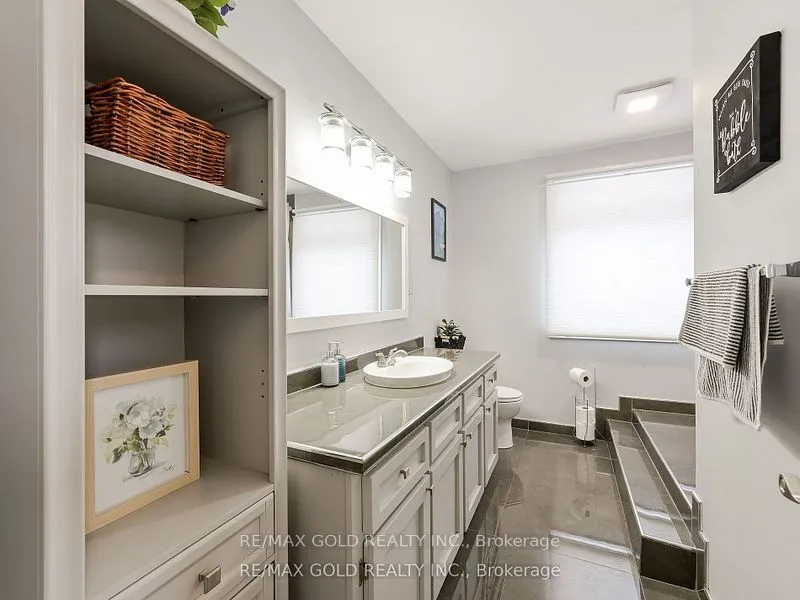 1 Birch Street, Orangeville, ON L9W 3E8