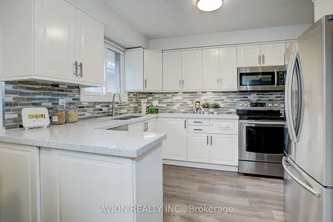 3171 Golden Orchard Drive, Mississauga, ON L4Y 3G7