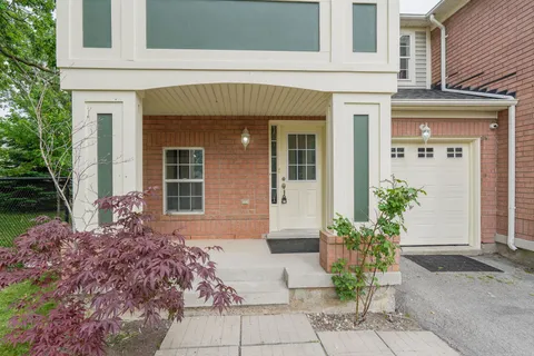 1144 Barclay Circle, Milton, ON L9T 5V9