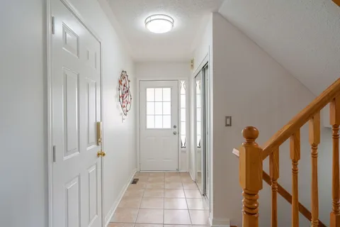 1144 Barclay Circle, Milton, ON L9T 5V9