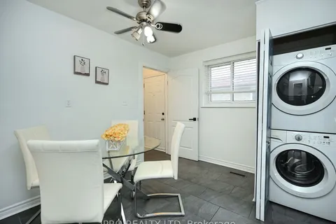 7646 Priory Crescent, Mississauga, ON L4T 3H5