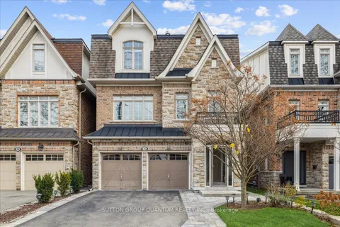 32 Harborn Road, Mississauga, ON L5B 1A4