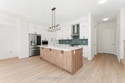 3 George Mckenzie Court, Toronto, ON M9M 0G7