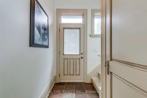 774 Terlin Boulevard, Mississauga, ON L5H 1T2