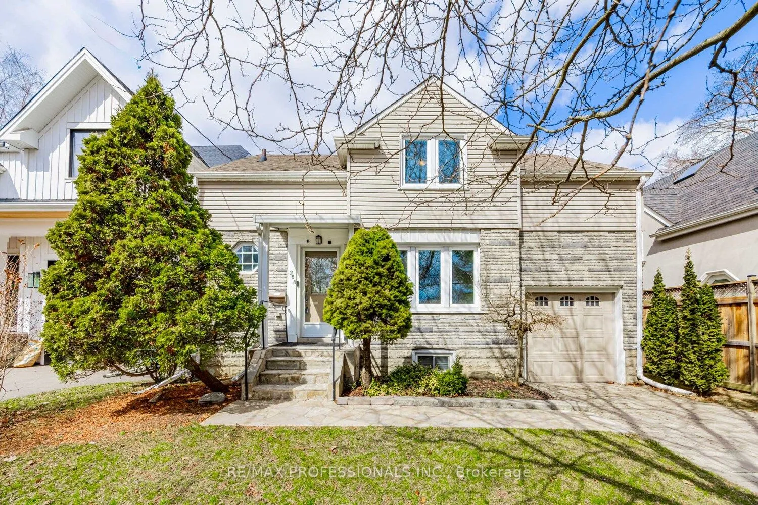 228 The Kingsway N/A, Toronto, ON M9A 3T5