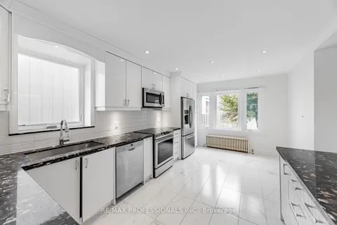 228 The Kingsway N/A, Toronto, ON M9A 3T5