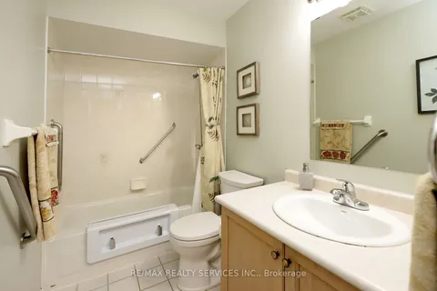 12 Summerfield Crescent, Brampton, ON L6X 4L3