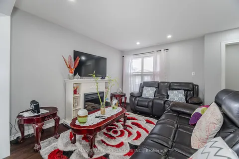 6 Beisel Court, Brampton, ON L6Z 2R8