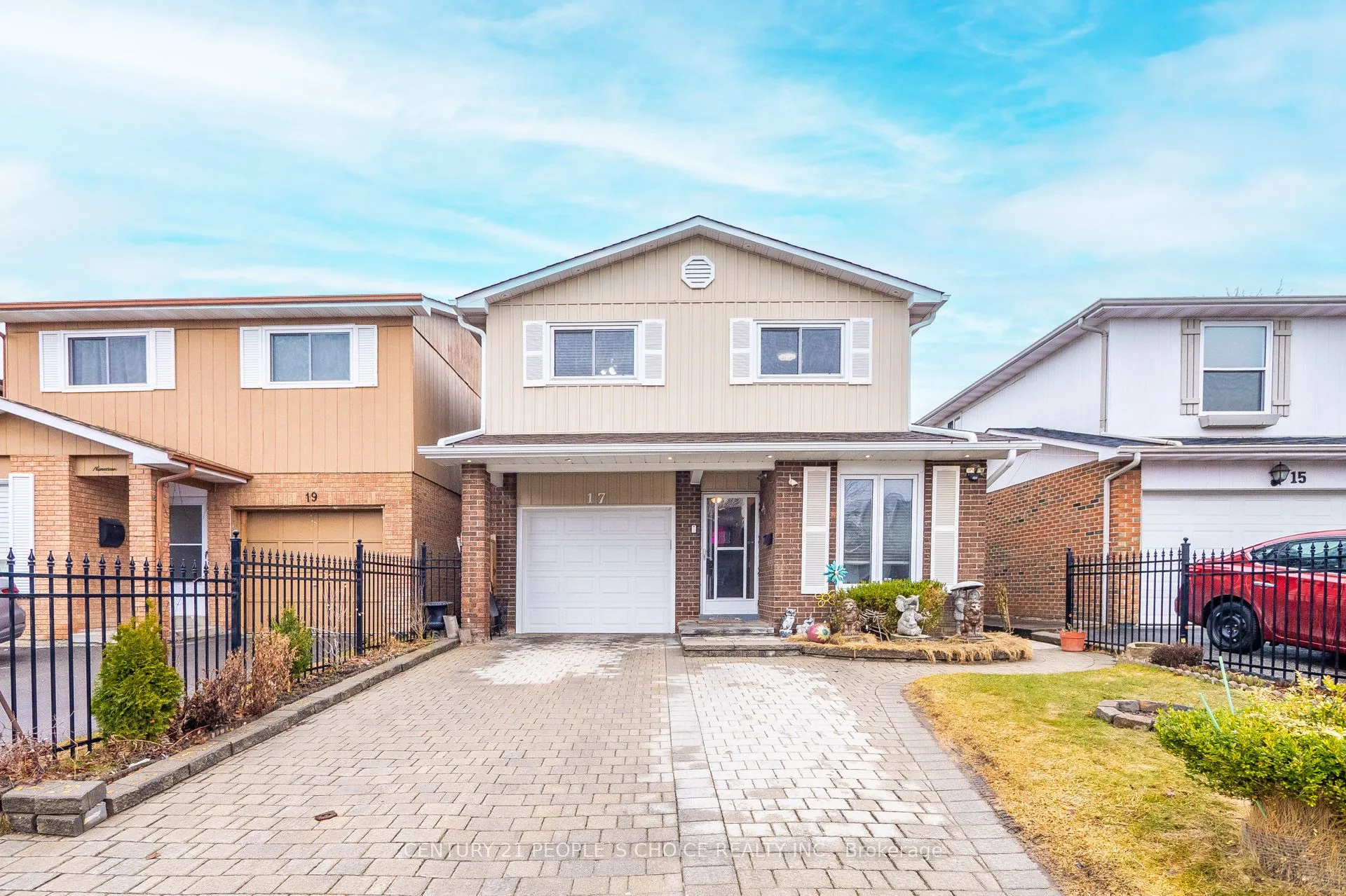 17 Ashurst Crescent, Brampton, ON L6V 3N6