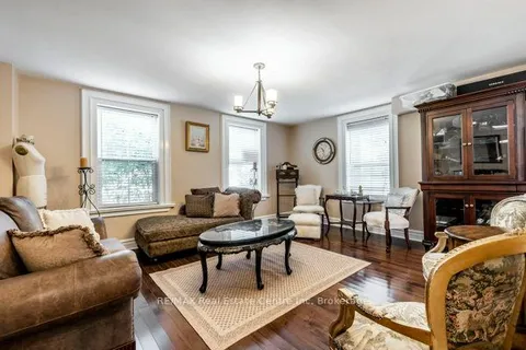 54 Main Street, Milton, ON L0P 1B0