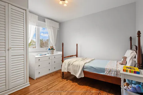 7 Mcmanus Road, ON M9P 2J9