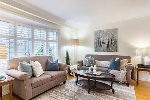 47 Trotters Lane, Brampton, ON L6Y 1B5