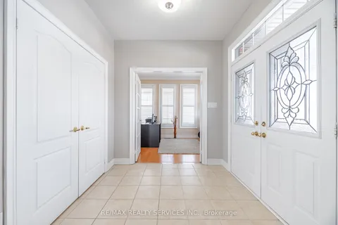 18 Armani Lane, Brampton, ON L6P 2P2