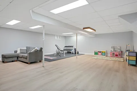 2375 Parkway Drive, Burlington, ON L7P 4A1