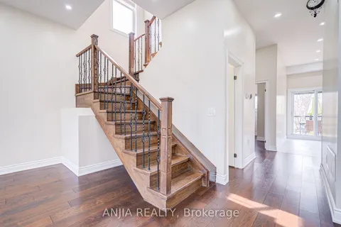 106 Celestine Drive, Toronto, ON M9R 3N9