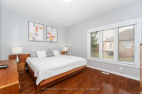 14 Kirkwood Crescent, Caledon, ON L7C 1B9