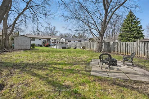 2251 Ingersoll Drive, Burlington, ON L7P 3L1