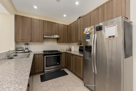 480 Downes Jackson Heights, Milton, ON L9T 8W1