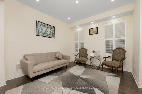 480 Downes Jackson Heights, Milton, ON L9T 8W1