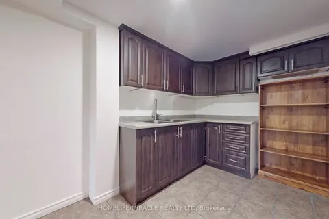 3343 Cline Street, Burlington, ON L7M 0J9