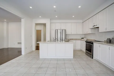 423 Grindstone Trail, Oakville, ON L6H 0S1
