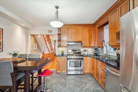 204 Gilbert Avenue, Toronto, ON M6E 4W5