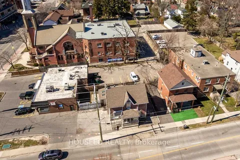 8 Church Street, Brampton, ON L6V 1E9
