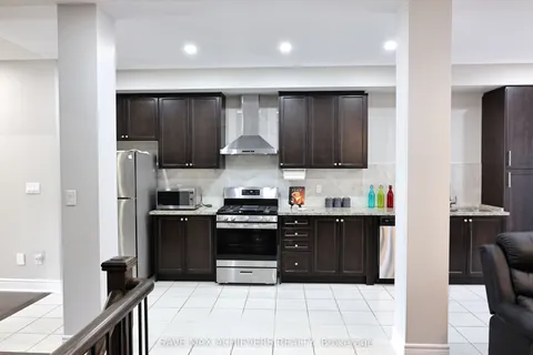 238 Inspire Boulevard, Brampton, ON L6R 1X8