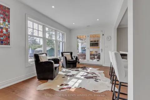 446 Copeland Court, Oakville, ON L6J 4B9