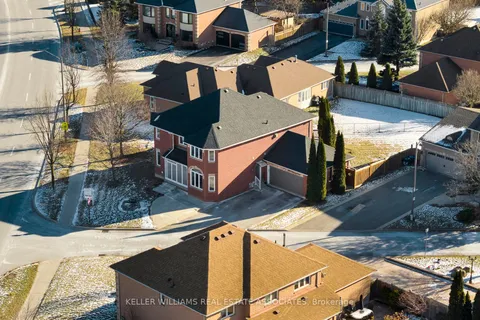 3543 Trelawny Circle, Mississauga, ON L5N 6N8