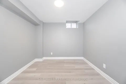 6 Iverson Drive, Brampton, ON L6X 0P4