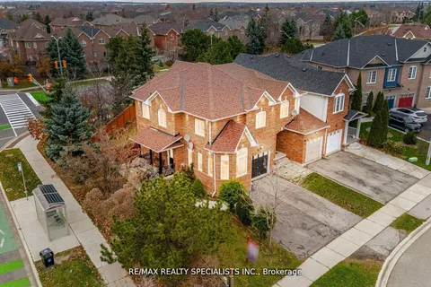 76 Thunderbird Trail, Brampton, ON L6R 2T4