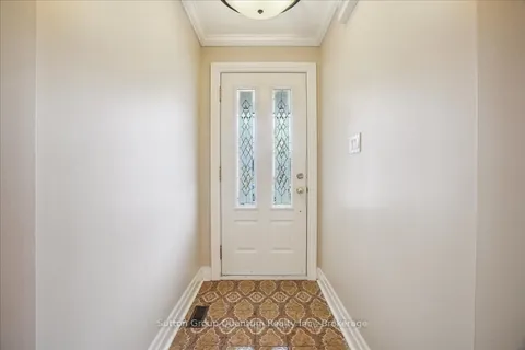 1408 Northmount Avenue, Mississauga, ON L5E 1Y6
