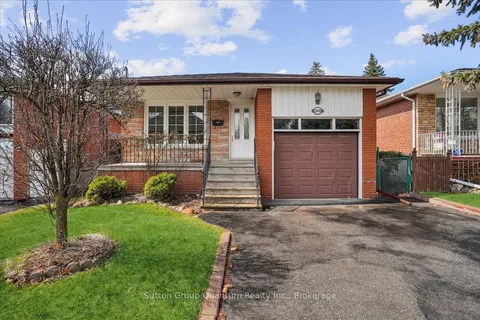 1408 Northmount Avenue, Mississauga, ON L5E 1Y6