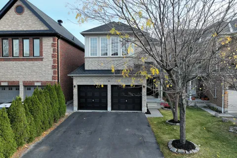 5041 Dubonet Drive, Mississauga, ON L5M 7X3