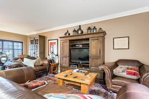 69 Stillman Drive, Brampton, ON L6X 0T1