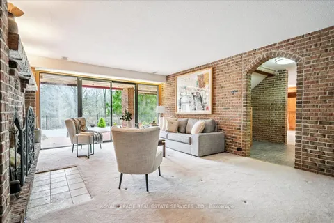 2145 Blessington Street, Burlington, ON L7P 0J7