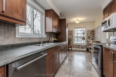 2159 Fairchild Boulevard, Burlington, ON L7P 3P6