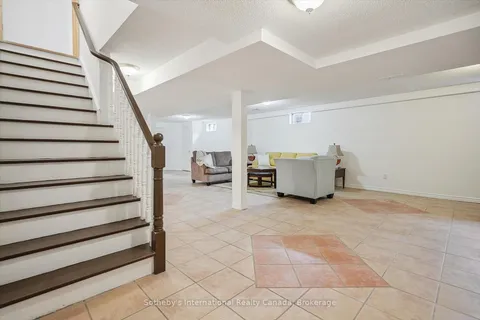 2227 Headon Road, Burlington, ON L7M 3W7